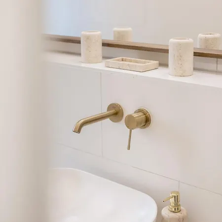 Large And Boutique 5-bedroom *