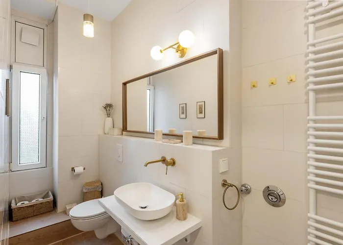 דירה Large And Boutique 5-bedroom