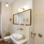 Appartement Large&central Boutique 5-bedroom