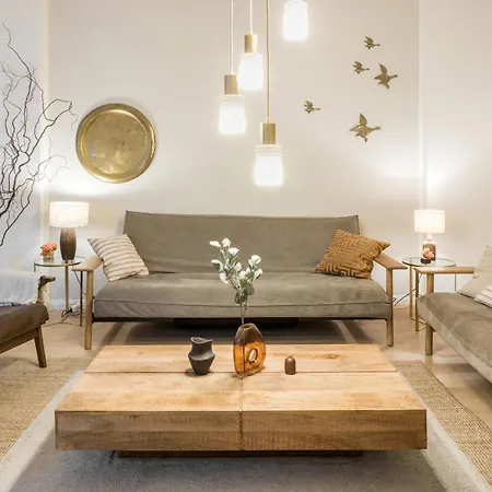 Large And Boutique 5-bedroom برلين